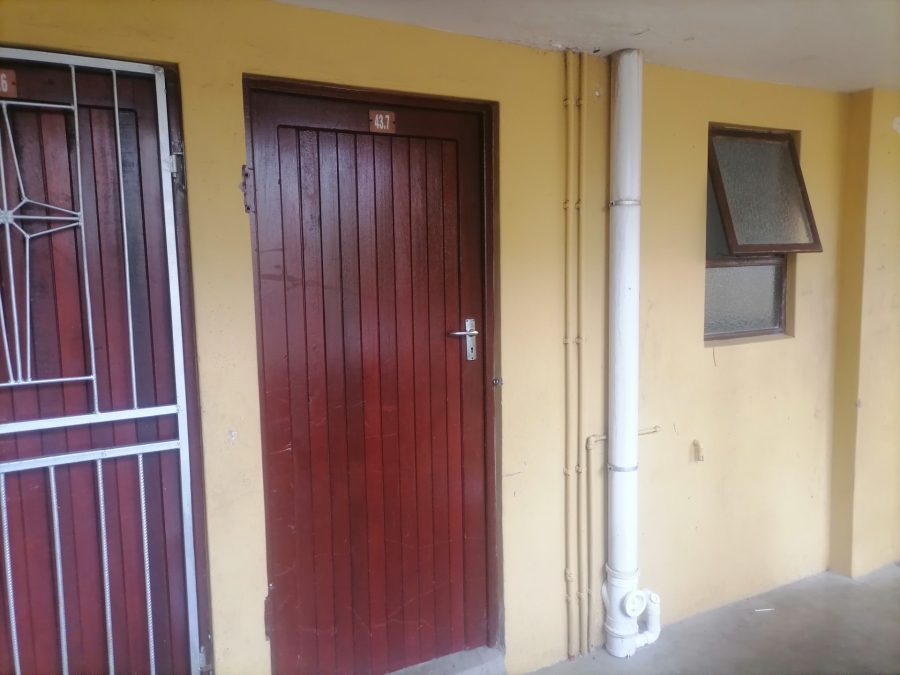 2 Bedroom Property for Sale in Amalinda Eastern Cape